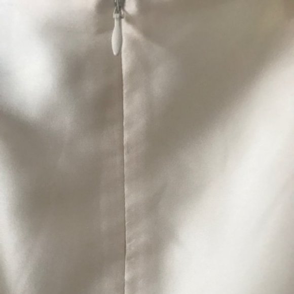 Cream Skirt w/Flowers 100% silk skirt. - Picture 4 of 5